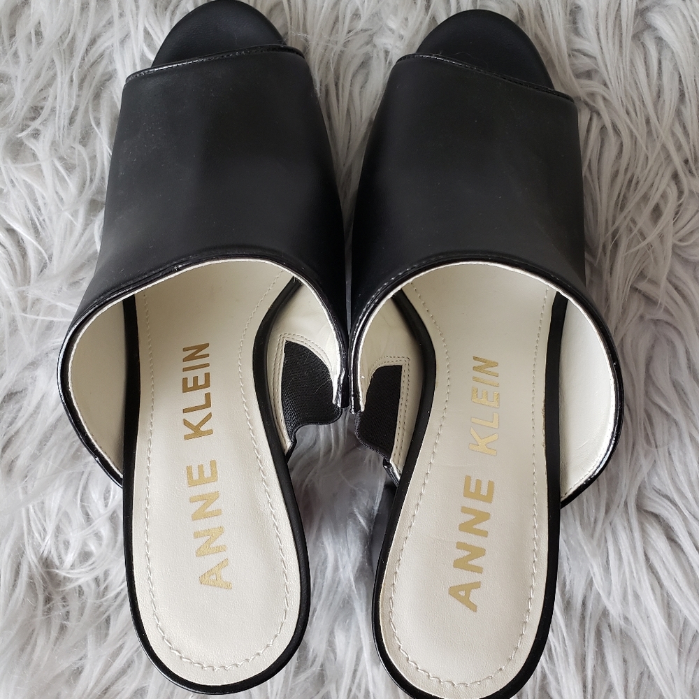 Ann Klein payge platform slide sandals, block heel.  Size 8
